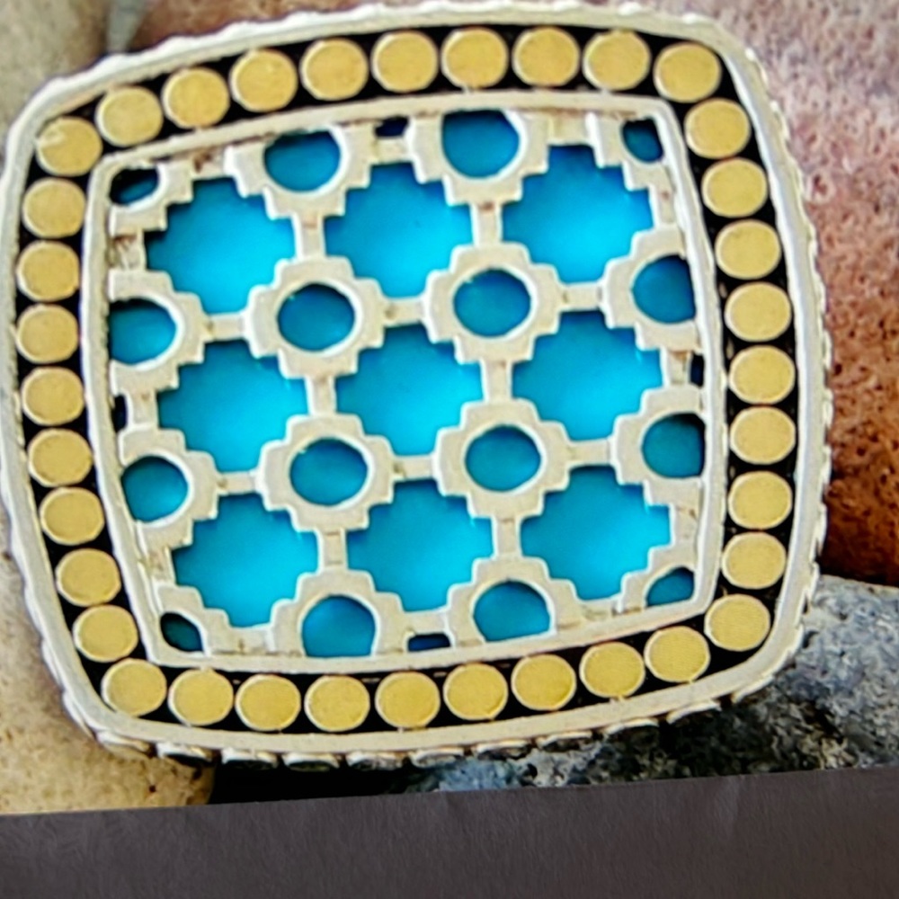 JOHN HARDY  Turquoise and 18 K face sterling 
Ring.